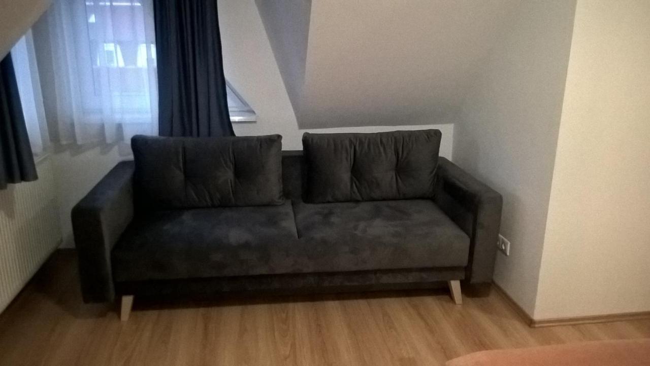 Lilla Wellnessapartman ザラカロシュ エクステリア 写真